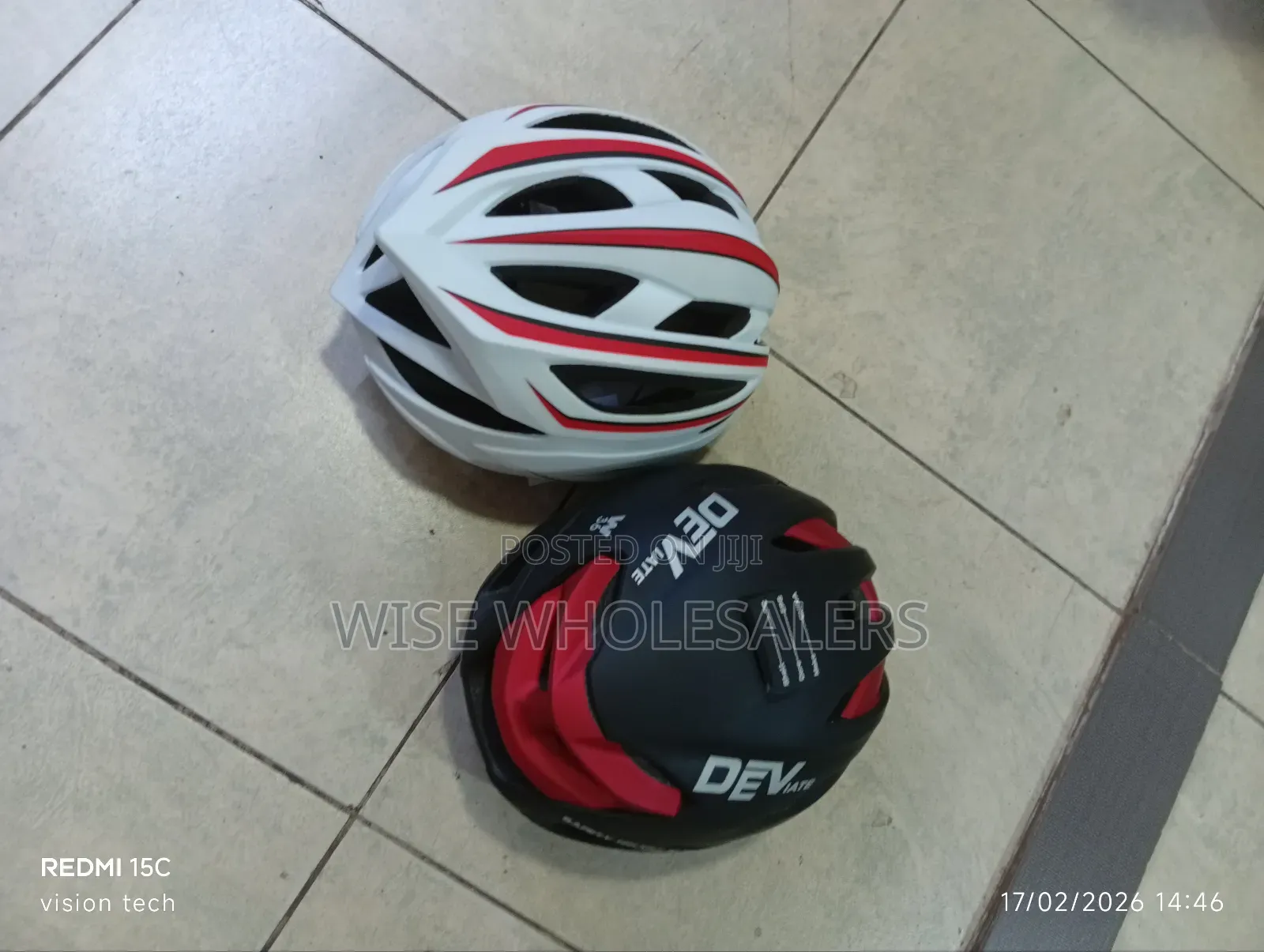 25de Deviate Cycling Bike Light Weight Helmet Bicycle Helmet