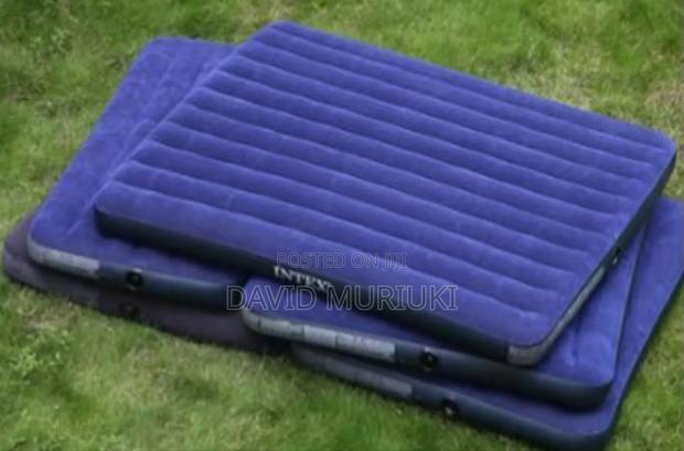 5*6 Inflatable Mattress With Pump