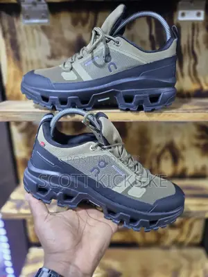 Qc(On Cloud) Low Waterproof