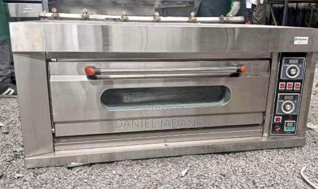 Commercial Oven Single Deck/ Premier Commercial Oven - main view