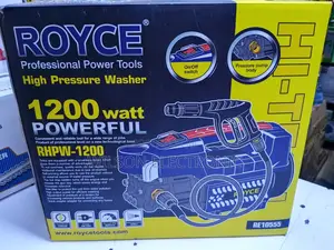 High Pressure Washer 1200w.