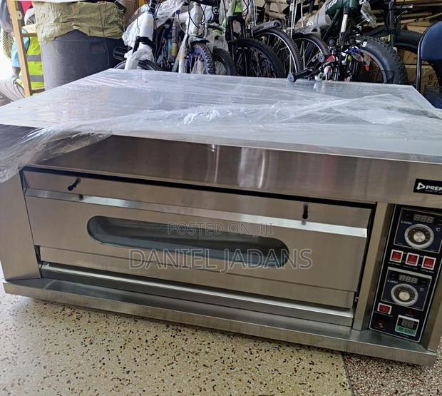 Single Dec Oven 2 Tray - main view