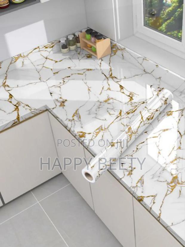 White and Gold Pattern Marble Paper - main view