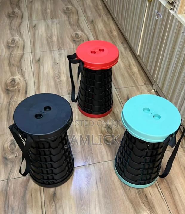 Portable Retractable Stool –Cr - main view