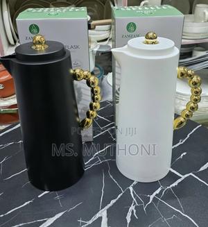 1000 Ml Vacuum Flask With a Gold Beaded Handle - thumbnail 2