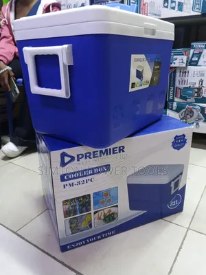 Affordable Premier 32l Cooler Box