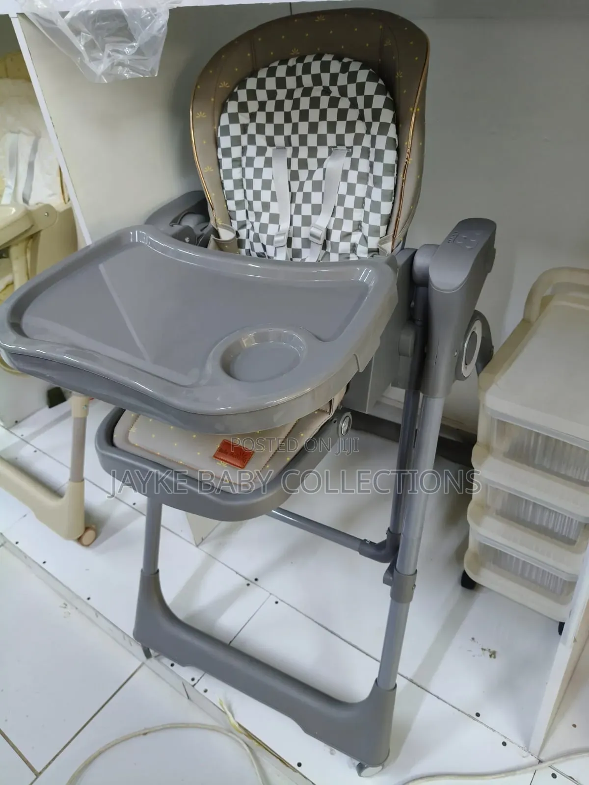 2-in-1 High Chair With Auto Swing