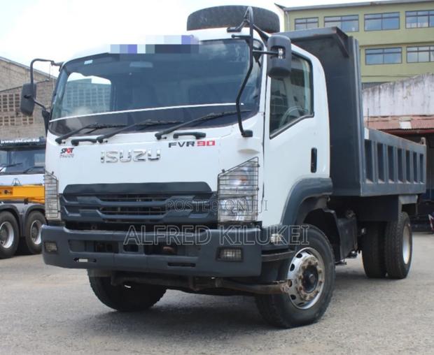 Isuzu AVR 2022 Grey - thumbnail 5