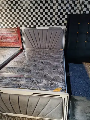 Modernized 5 by 6 Mocket Bed