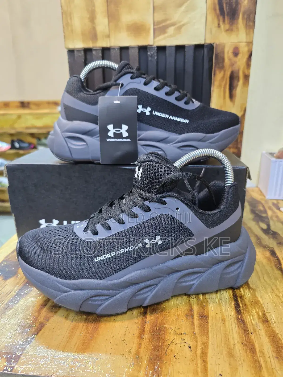 Under Armour 'Halo Runner'