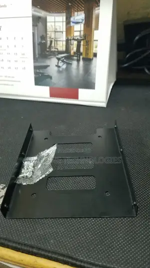 2.5" to 3.5" SSD/HDD Mounting Bracket