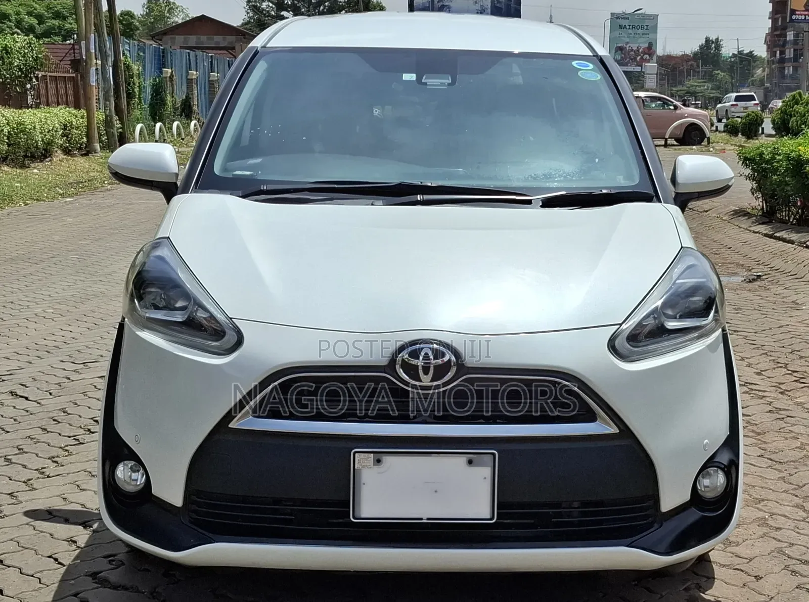 Toyota Sienta 2018 White