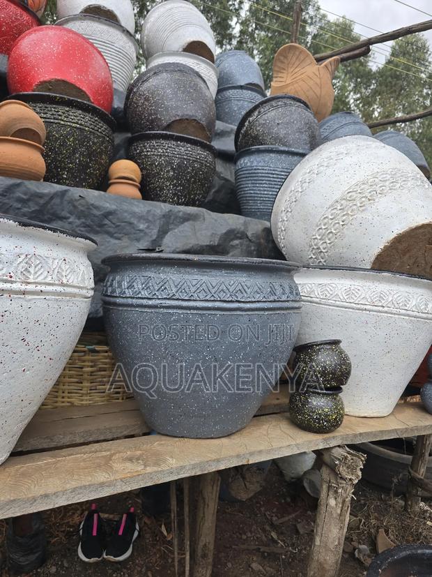 Lemon Cypress Tree Pot,Claypots - main view