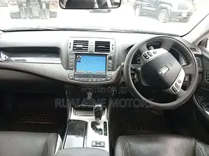 Toyota Crown 2013 Black