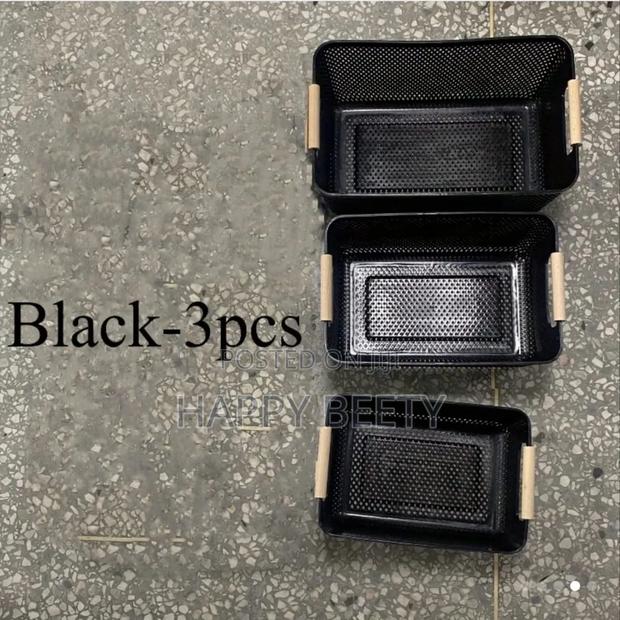 *3 PCS Set Modern Hard Plastic Storage Basket With Wooden Handle - thumbnail 2