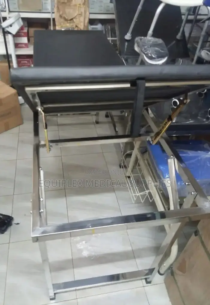 Imported Examination Coach (Sturdy and Comfortable)
