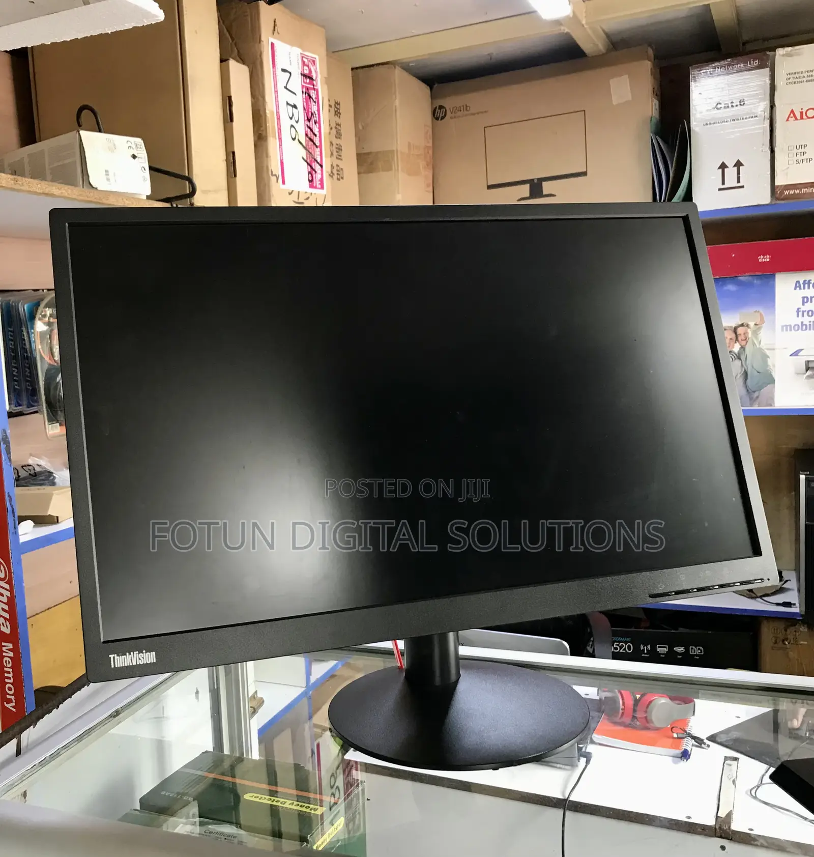 Lenovo Thinkvision 22" Desktop Monitor - Full Hd, Vga, Displayport