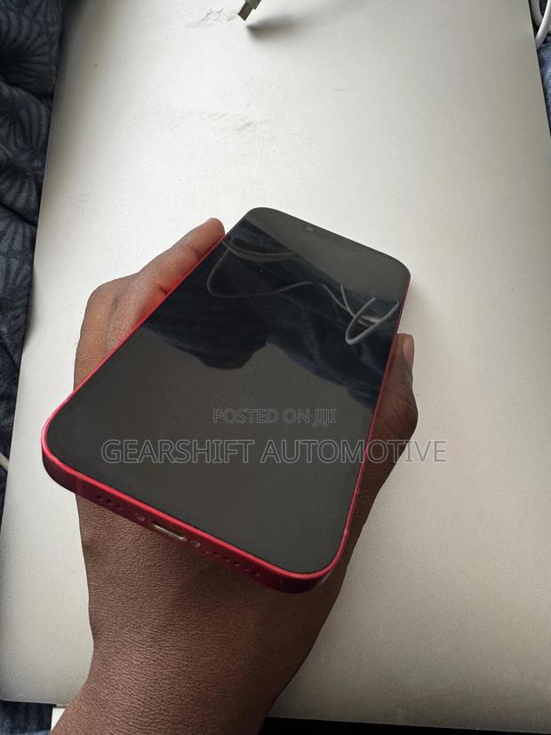 Apple iPhone 13 128 GB Red - thumbnail 3