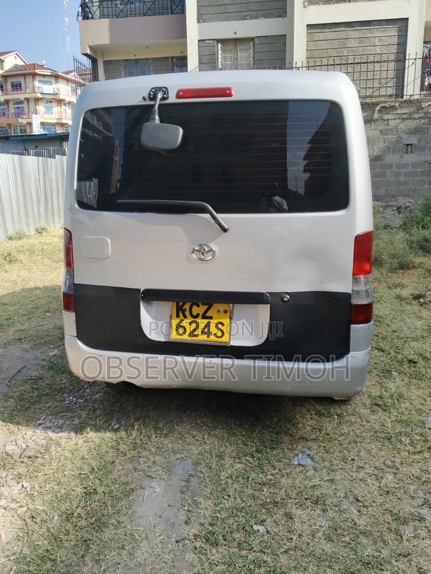 Toyota Town Ace - thumbnail 2