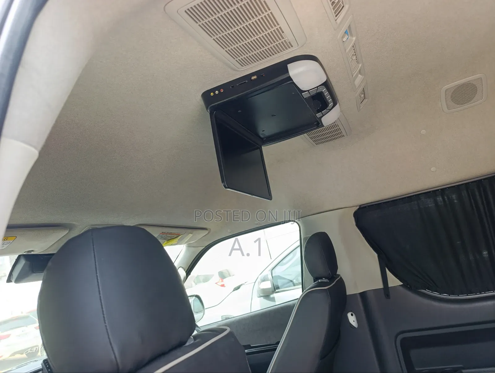 Toyota Grand HiAce 2019 White