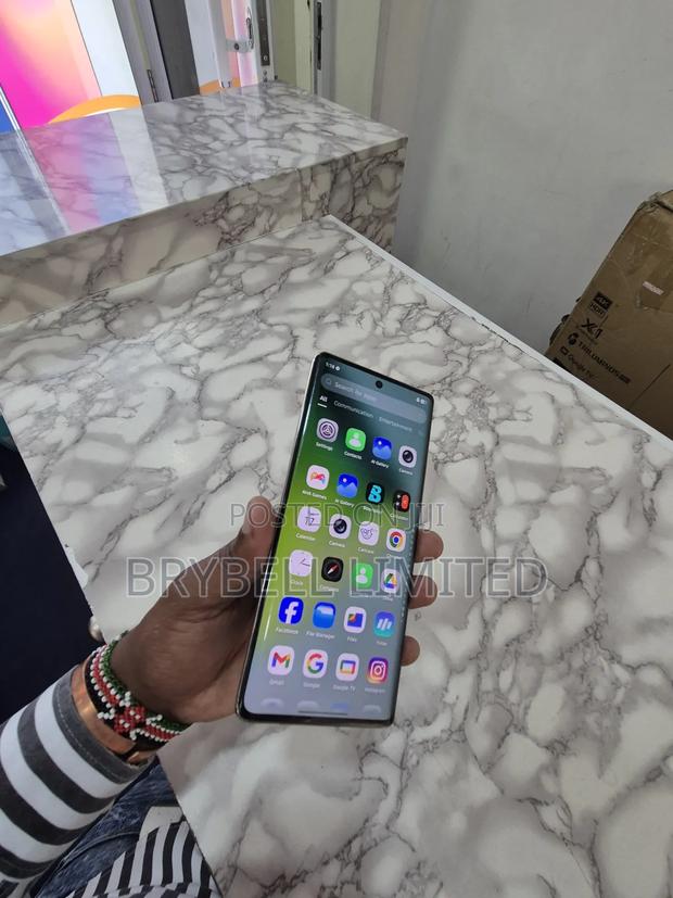 Infinix Note 40 Pro 256 GB Green - thumbnail 5