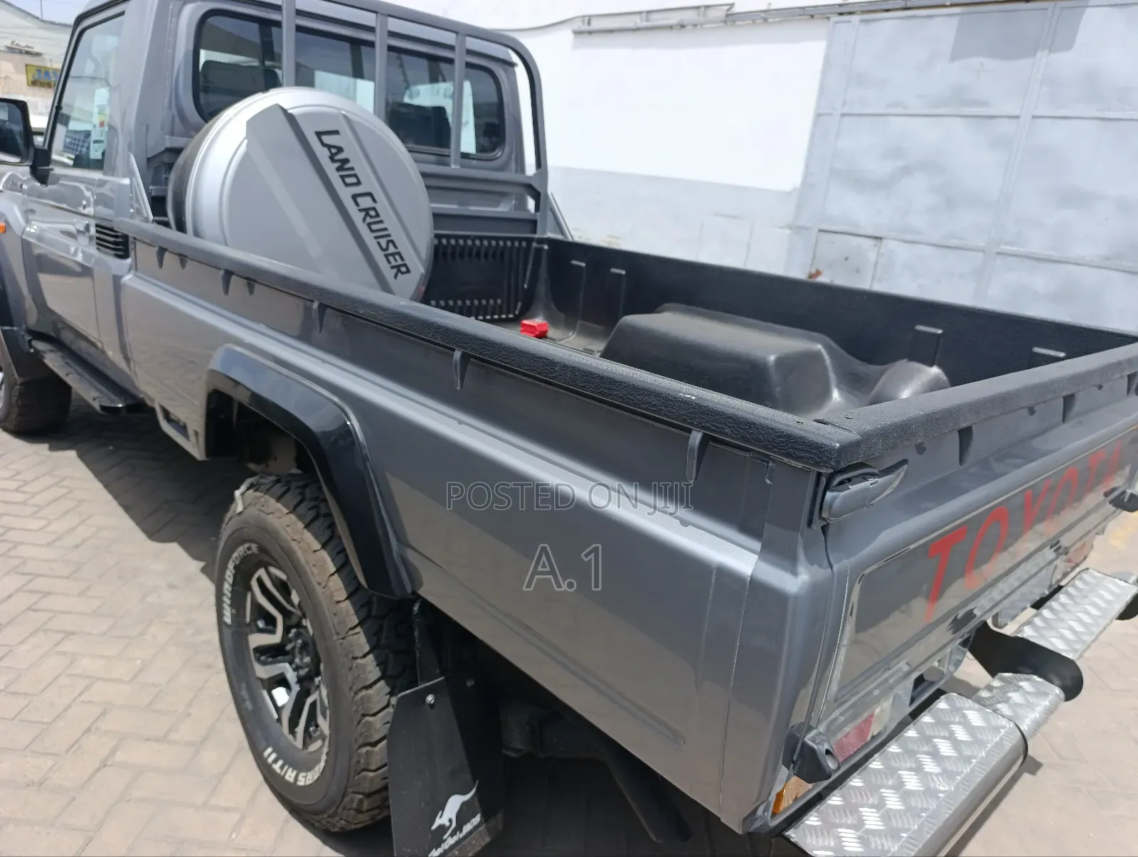 Toyota Land Cruiser 4.0 V6 GXR 2019 Gray