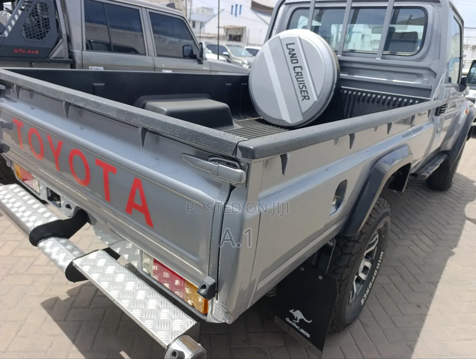 Toyota Land Cruiser 4.0 V6 GXR 2019 Gray