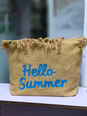 Big Capacity Summer Bag
Has a Zipper
 Very Good Quality 
