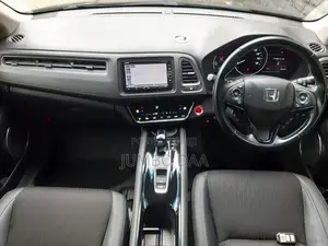 Honda Vezel 1.5 Hybrid 2WD 2018 Black
