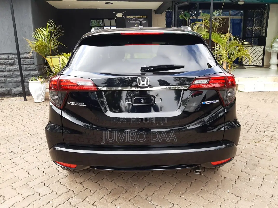 Honda Vezel 1.5 Hybrid 2WD 2018 Black