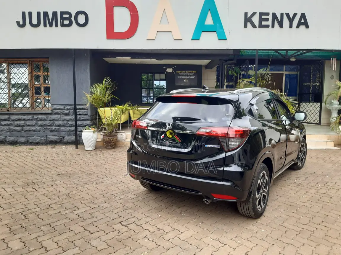 Honda Vezel 1.5 Hybrid 2WD 2018 Black