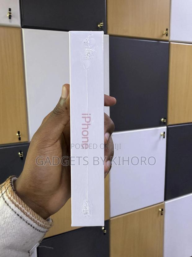 Apple iPhone 15 256 GB Pink - thumbnail 2