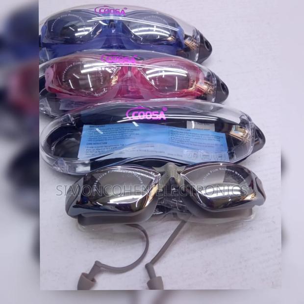 Anti-fog Swimming Goggles For Adults And Young Children