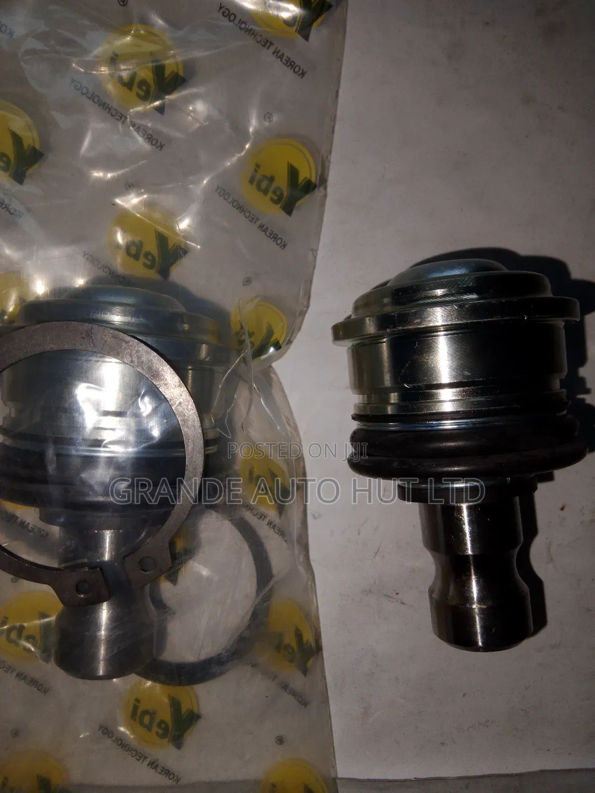 Front Ball Joint for Hyundai Santa Fe 2010 Model (Yebi Brand)