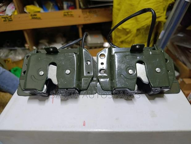 Boot Lock Toyota Shark 5l - thumbnail 2