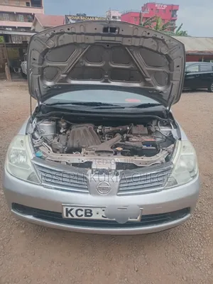 Nissan Tiida 2008 Silver