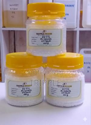 Cetyl Alcohol - thumbnail 2