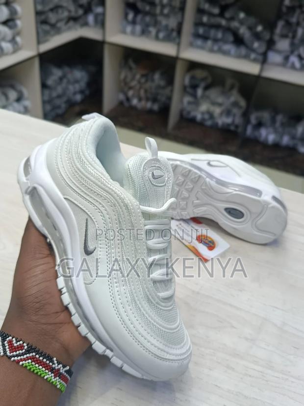 Nike Max Shoe - thumbnail 4