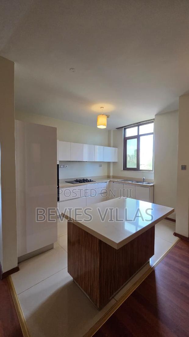 3bdrm Apartment in Parklands for rent - main view
