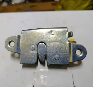 Toyota Hilux Vigo Boot Lock