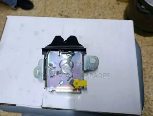 Toyota Corolla Nze Boot Lock