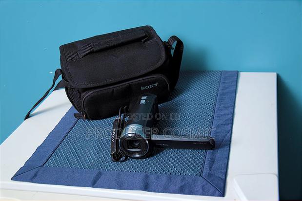 Sony HDR-Cx240 Handycam – Full Hd Camcorder + Accessories Bundle