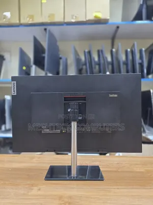 Lenovo Thinkvision 32 Monitor