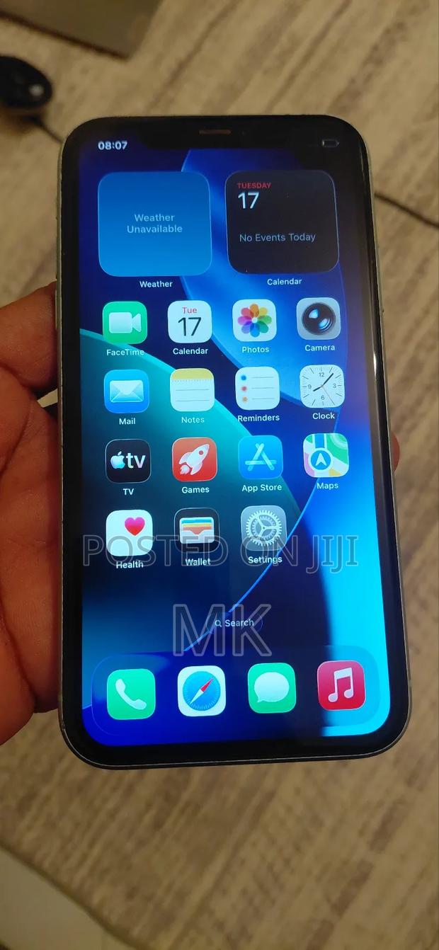 Apple iPhone 11 128 GB - main view