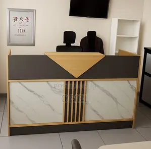 Office Desks; Spacious 1800mm Modern Reception Desk