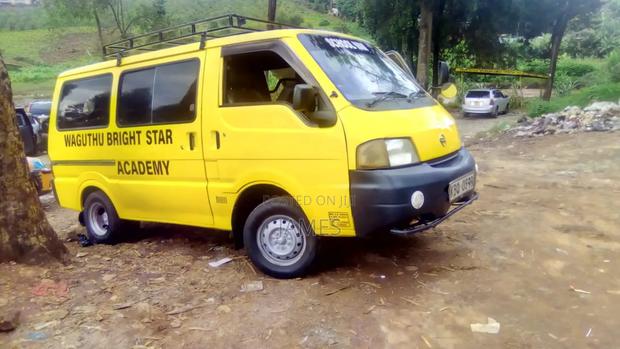 Mazda Bongo 2004 Yellow