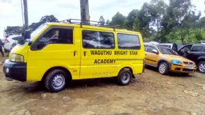 Mazda Bongo 2004 Yellow