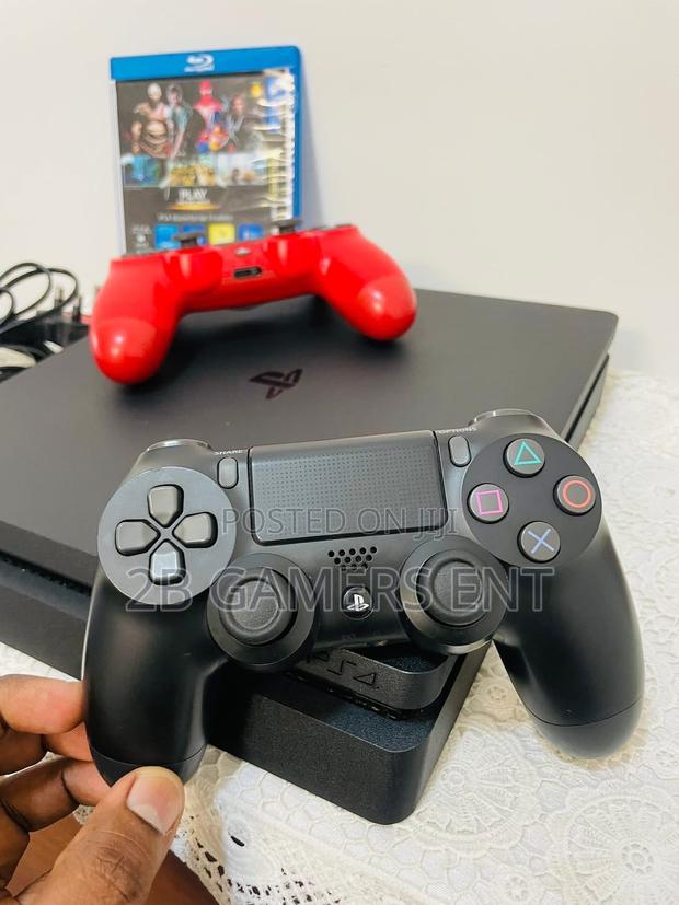 Ps4 Slim, 2 Pads, All Accessories - thumbnail 4