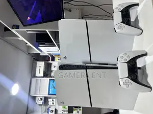Ex Uk Slim Play Station (Ps) 5