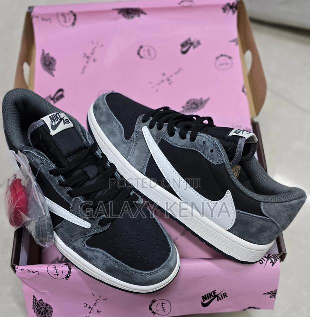 J1 Travis Scott - thumbnail 3